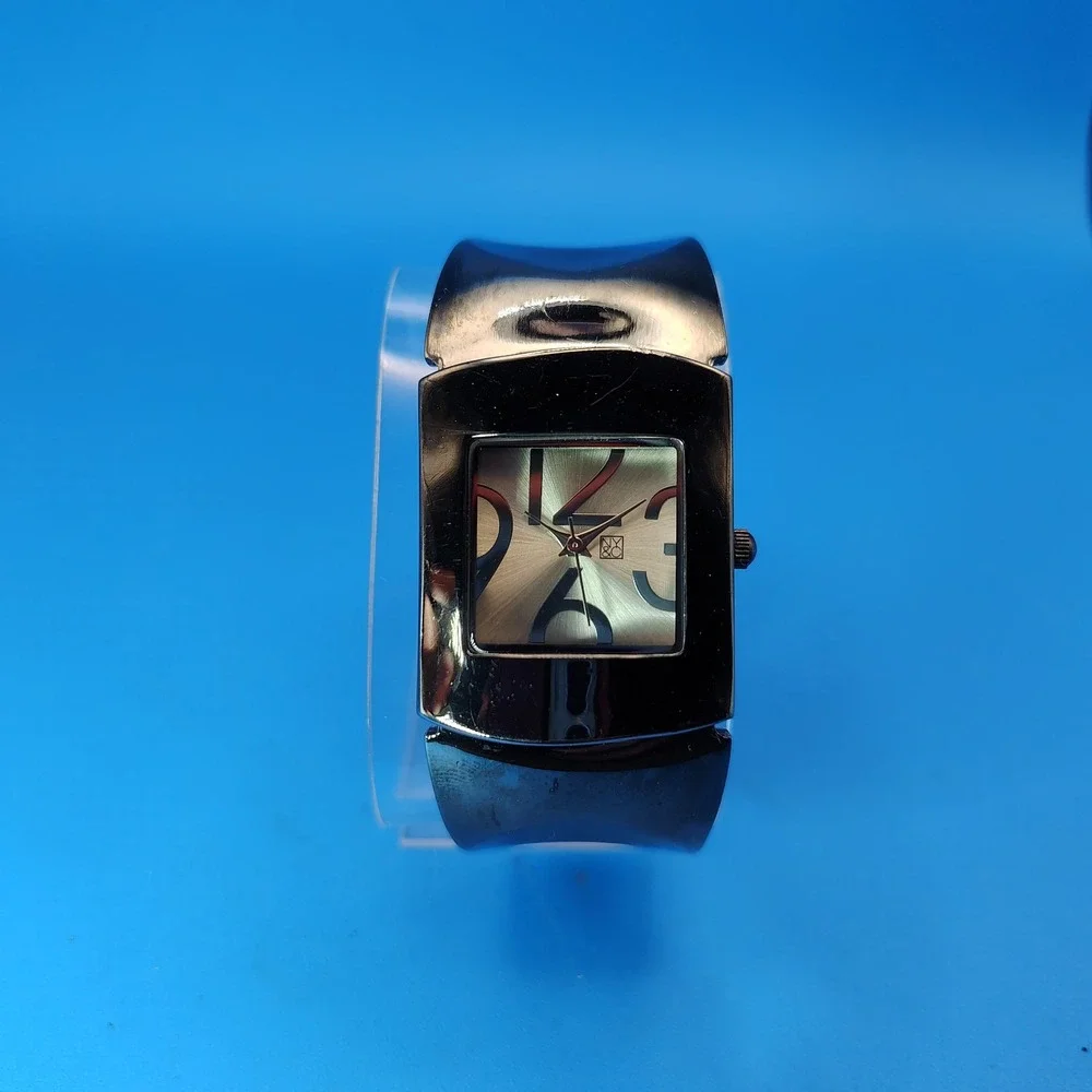 Vintage 2004 New York & Co Gun Metal Bangle 37mm Women's Quartz Cuff Watch